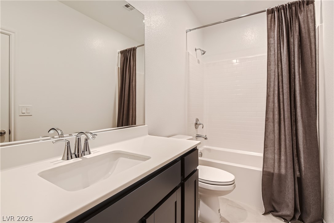 8352 Caldera Hills Avenue Las Vegas NV 89147