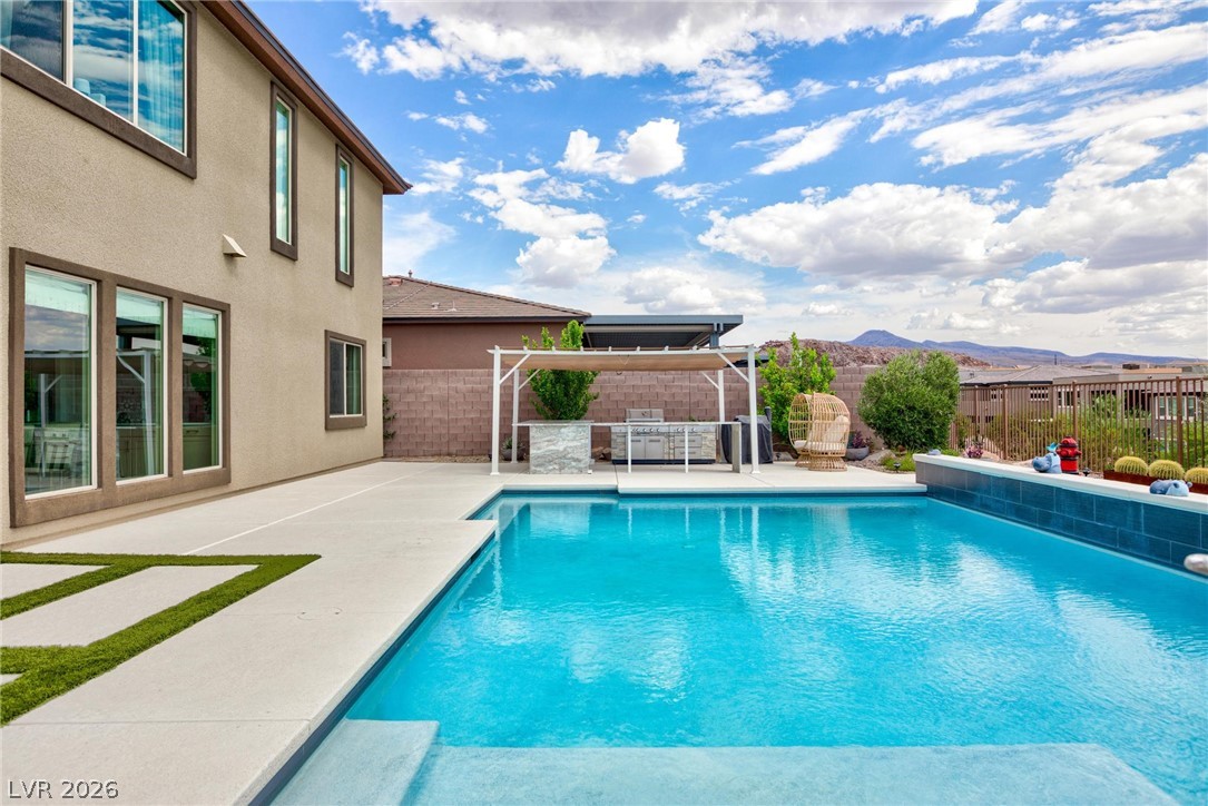 2153 King Crest Court Henderson NV 89052