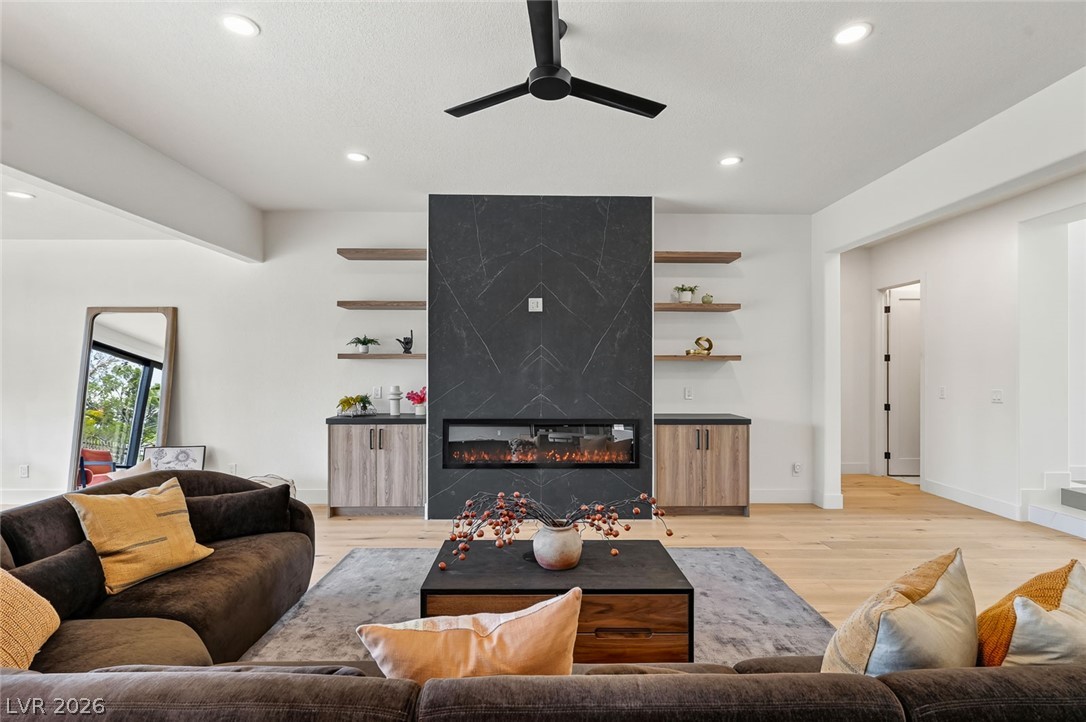 1900 Glenview Drive Las Vegas NV 89134