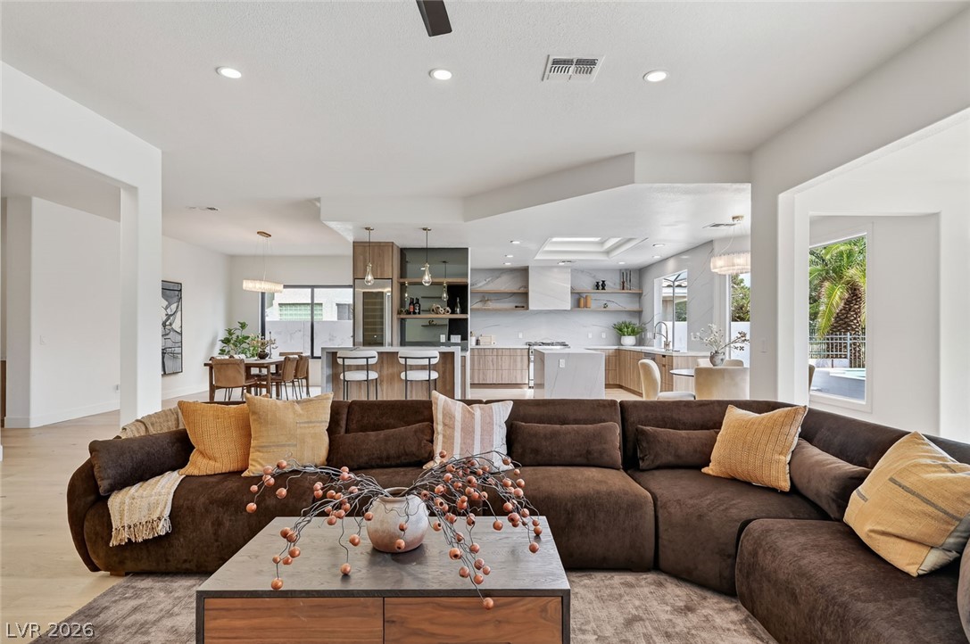 1900 Glenview Drive Las Vegas NV 89134