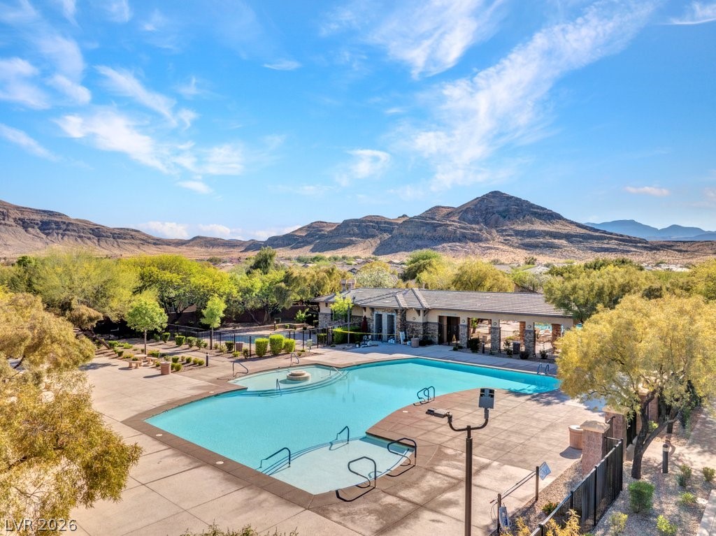 10336 Hawk Ravine Street Las Vegas NV 89178