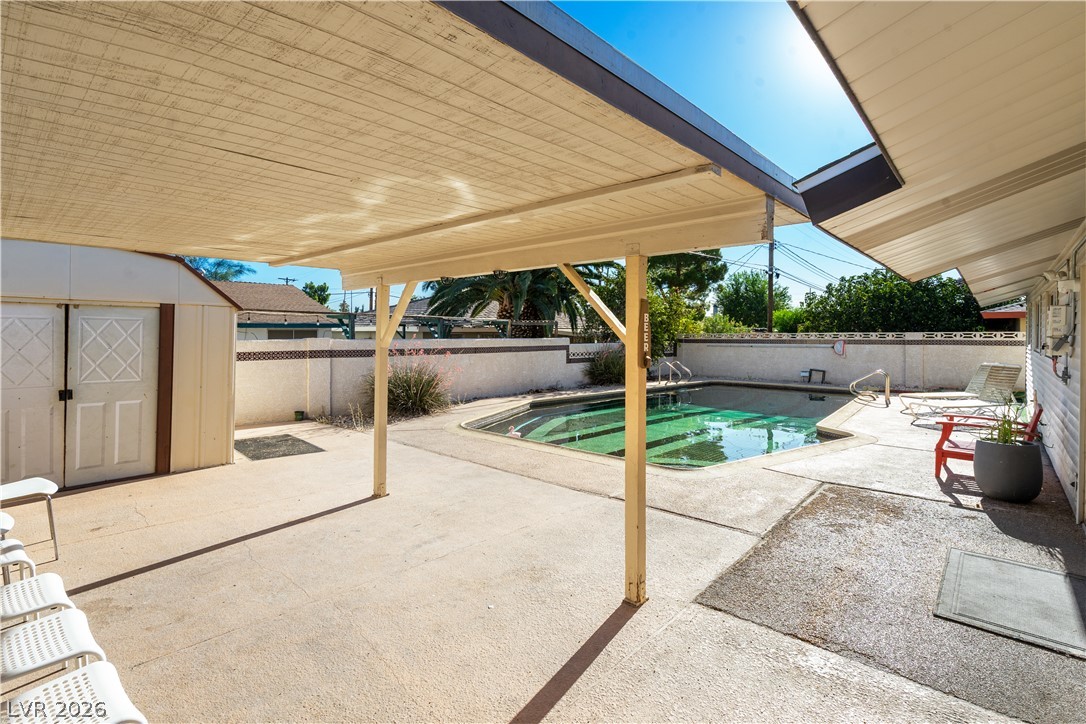 2004 West Mesquite Avenue Las Vegas NV 89106