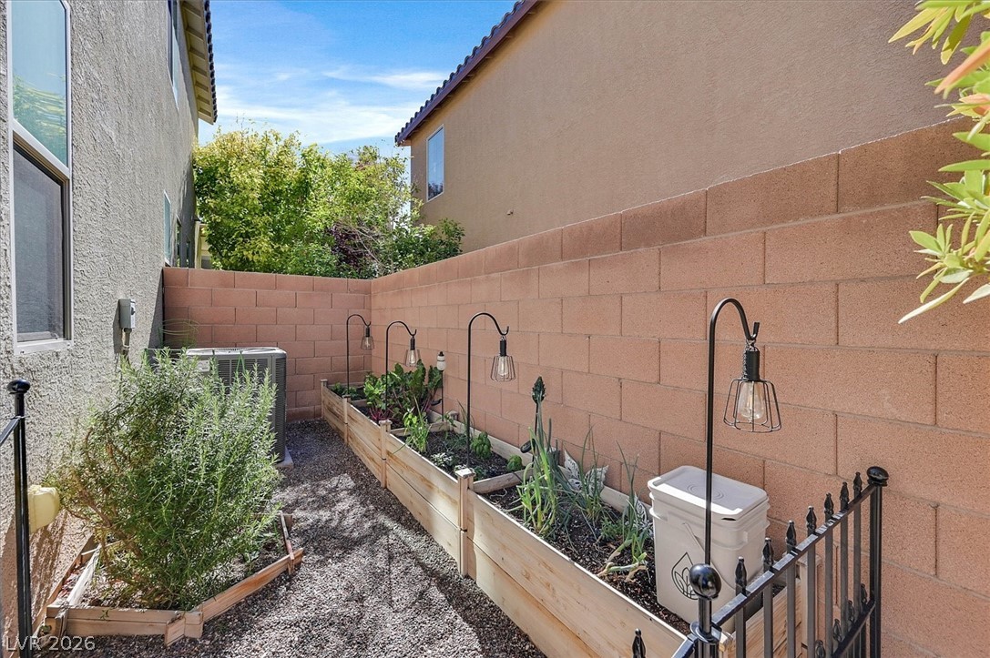 7664 Eastham Bay Avenue Las Vegas NV 89179