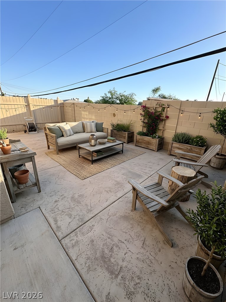 2143 Tierra Del Verde Street Las Vegas NV 89156