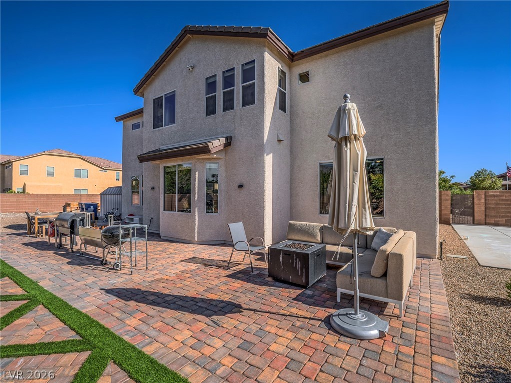 6258 Iginlas Goal Avenue Las Vegas NV 89131