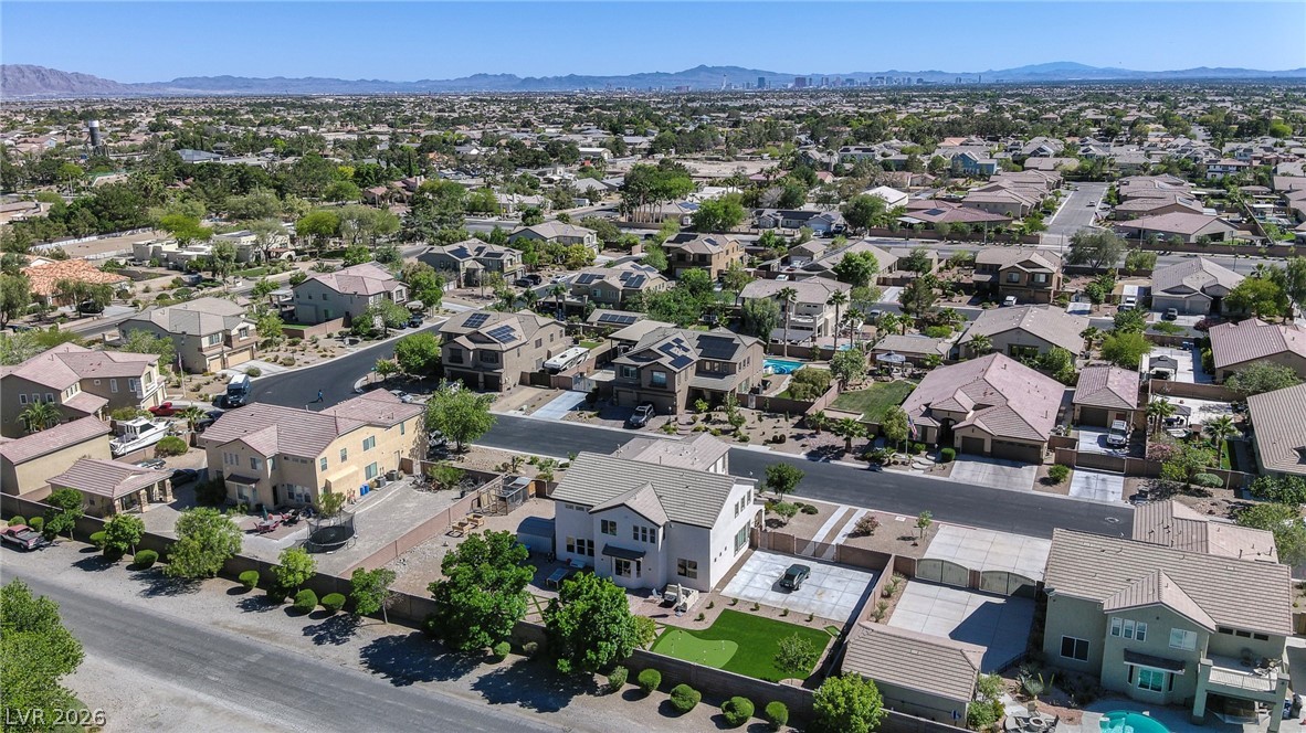 6258 Iginlas Goal Avenue Las Vegas NV 89131