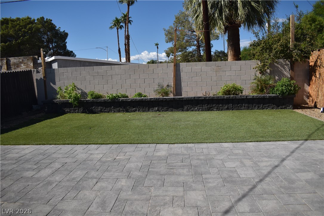 1633 Patricia Street North Las Vegas NV 89030