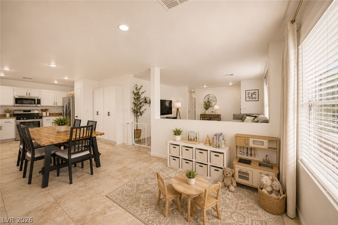 1125 Cathedral Ridge Street Henderson NV 89052