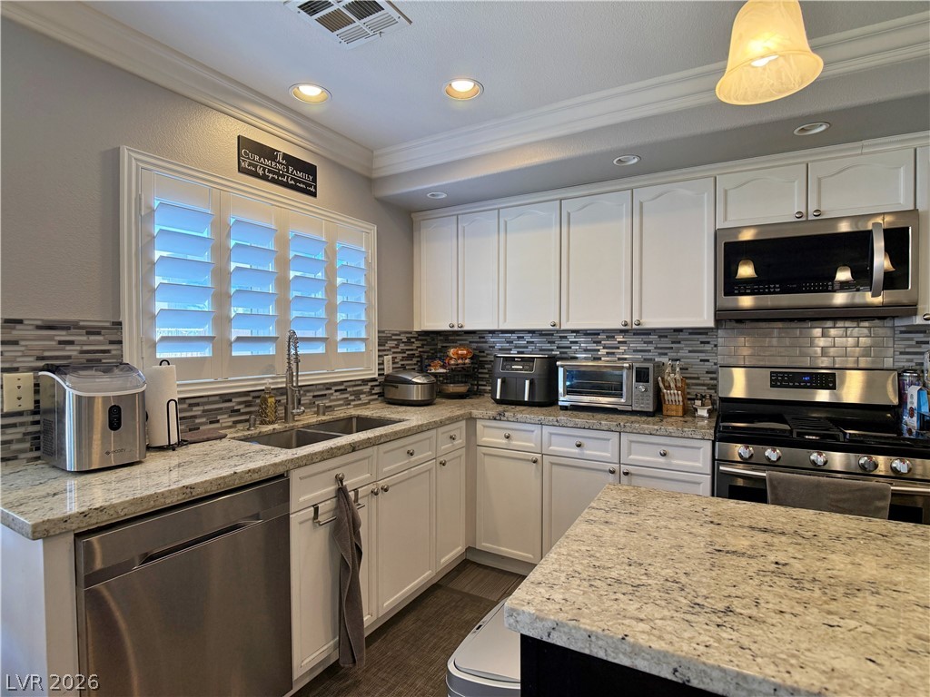 7132 Diving Petrels Place North Las Vegas NV 89084
