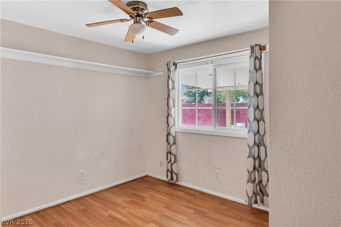 2410 East Oak Glen Way Las Vegas NV 89115