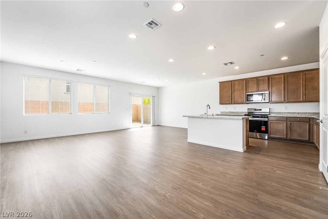 9332 Juniper Shade Street Las Vegas NV 89178