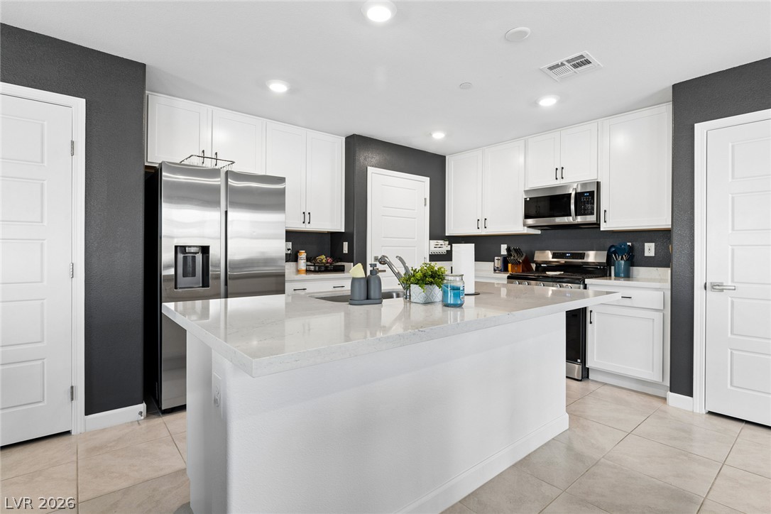 769 Spidersilk Track Street Henderson NV 89011