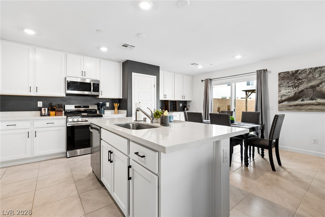 769 Spidersilk Track Street Henderson NV 89011
