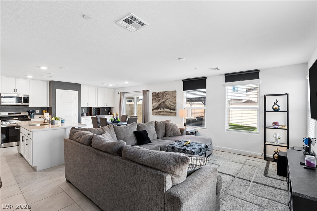 769 Spidersilk Track Street Henderson NV 89011