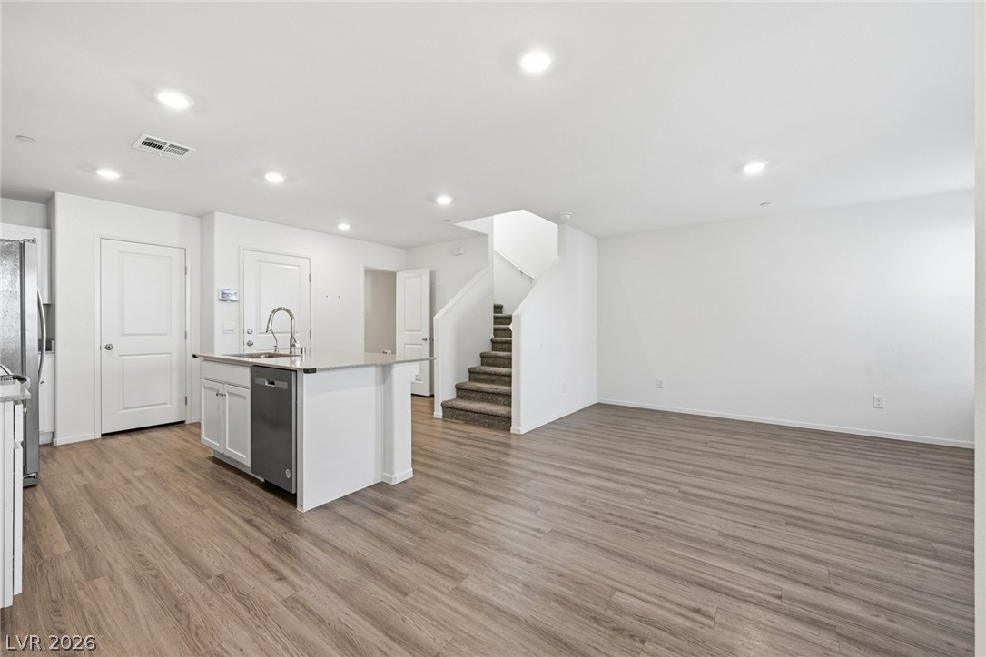 6916 Stratham Hill Street Las Vegas NV 89166