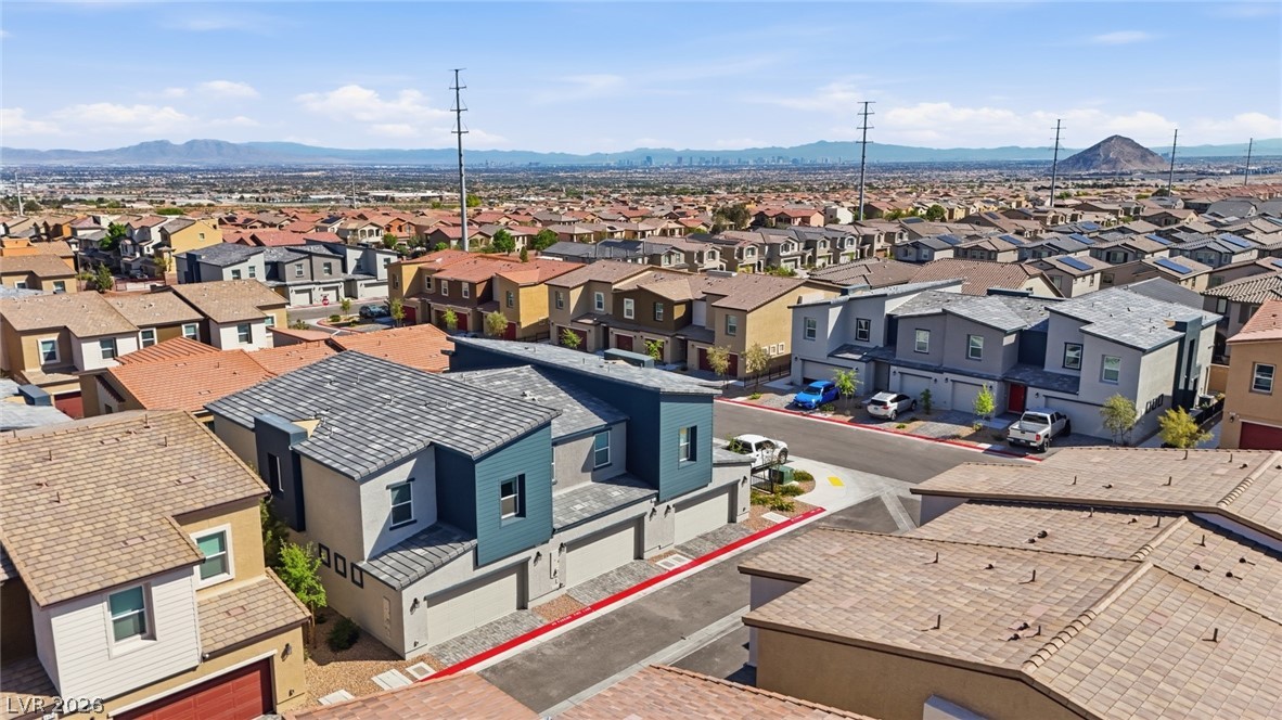 6916 Stratham Hill Street Las Vegas NV 89166