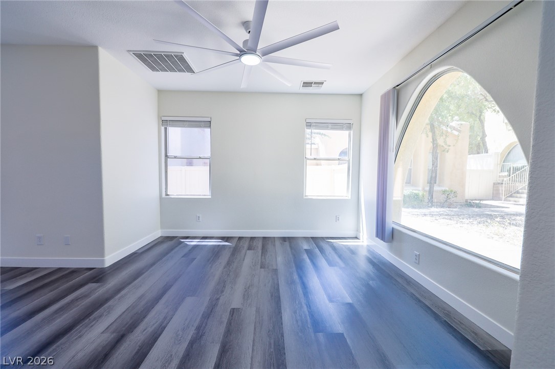 6649 Bluebell Garden Street Las Vegas NV 89149