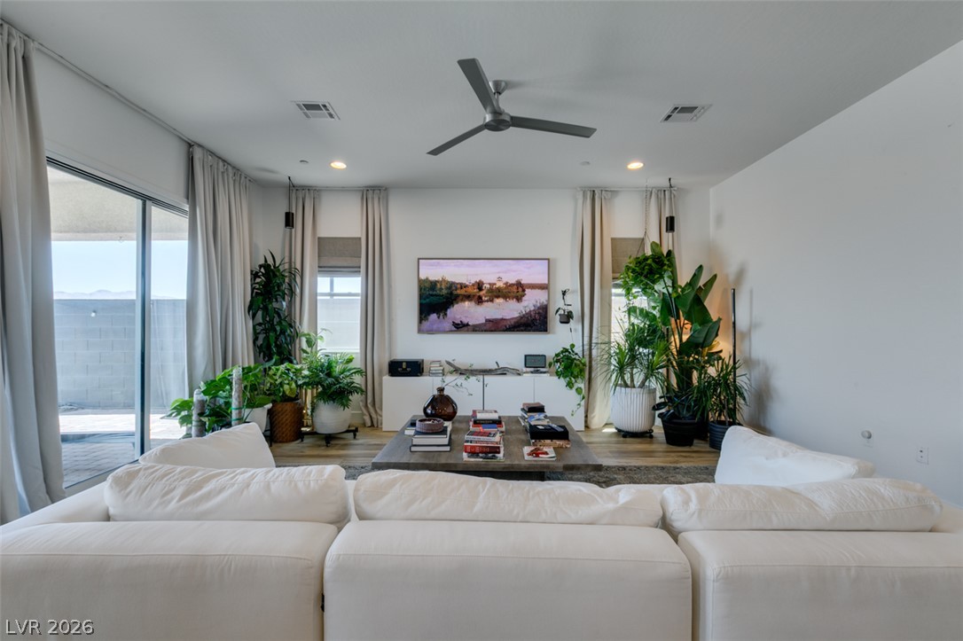 7514 Hadnot Street Las Vegas NV 89166