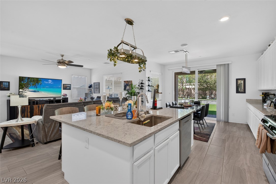 1824 Redland Ridge Street Henderson NV 89002