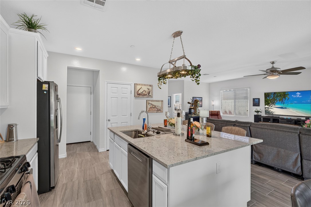 1824 Redland Ridge Street Henderson NV 89002
