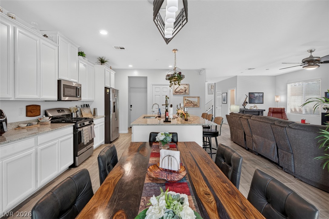 1824 Redland Ridge Street Henderson NV 89002