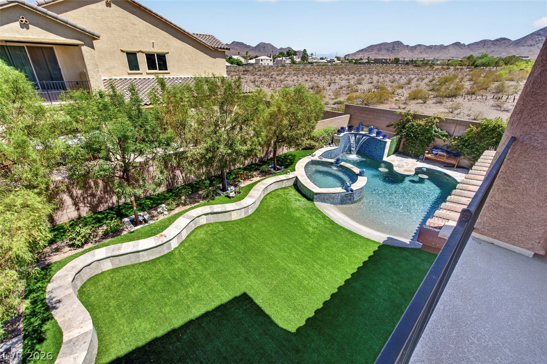 1824 Redland Ridge Street Henderson NV 89002