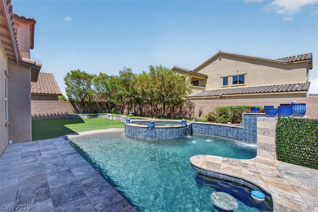 1824 Redland Ridge Street Henderson NV 89002