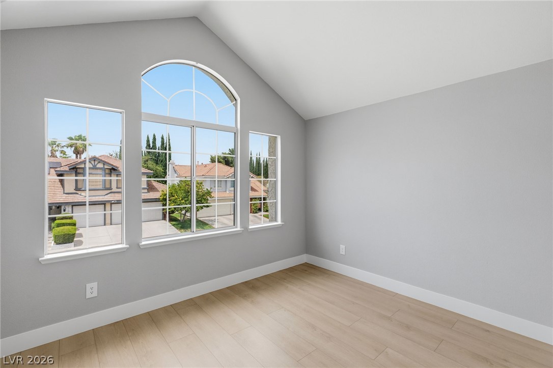 9725 Cascade Falls Avenue Las Vegas NV 89117