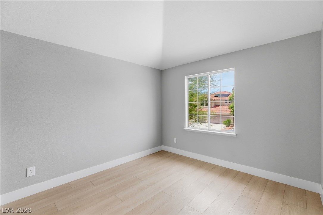 9725 Cascade Falls Avenue Las Vegas NV 89117