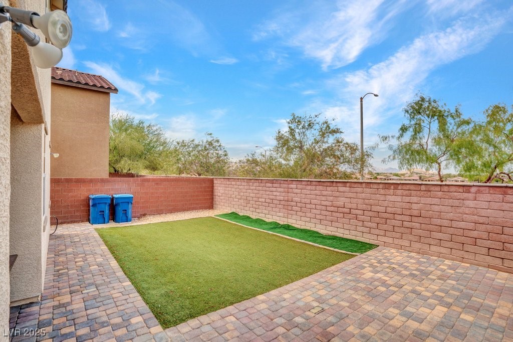 7104 Flathead River Avenue Las Vegas NV 89179