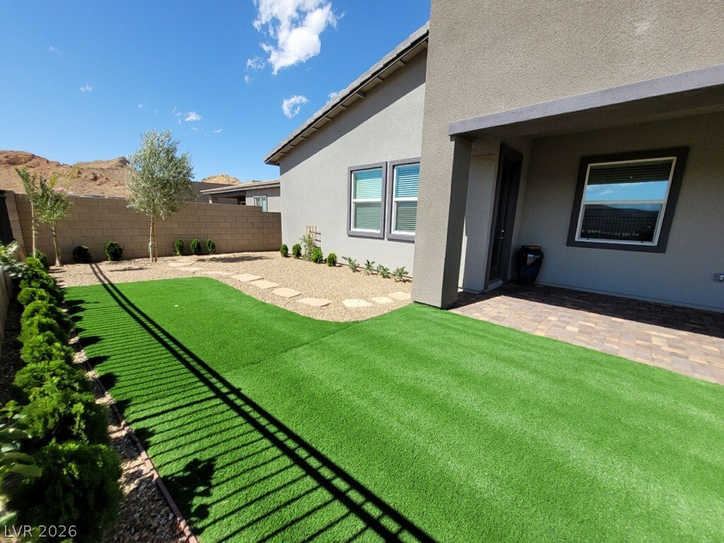 81 Reverie Heights Avenue Henderson NV 89011