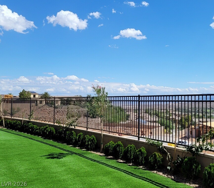 81 Reverie Heights Avenue Henderson NV 89011