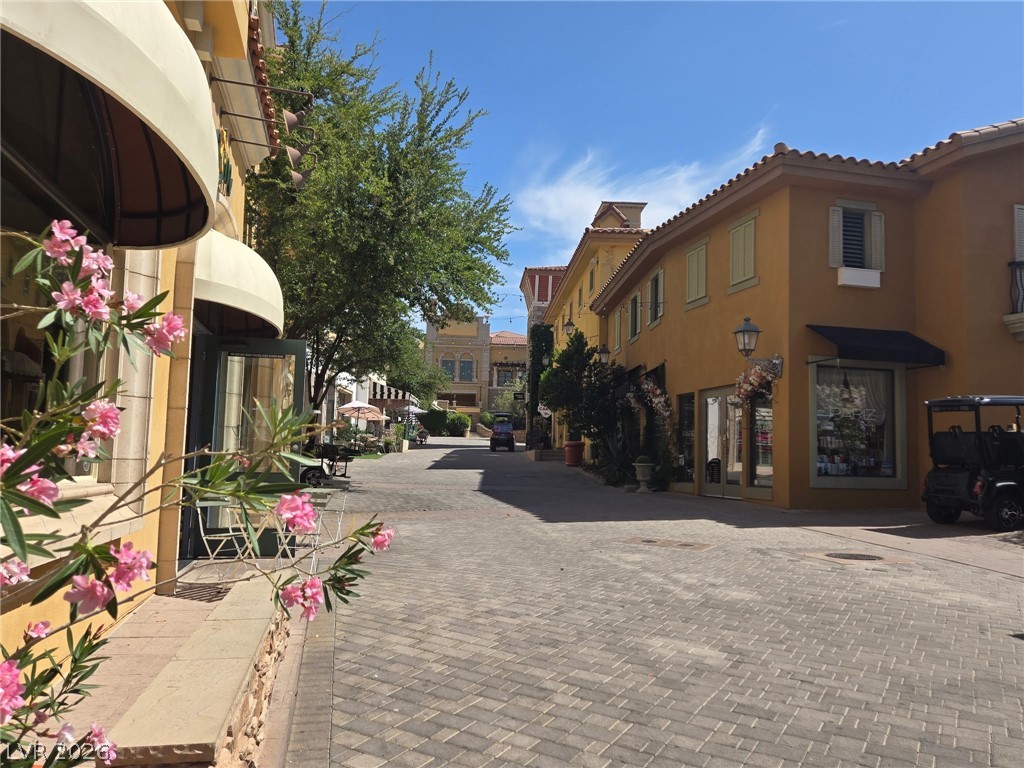 81 Reverie Heights Avenue Henderson NV 89011