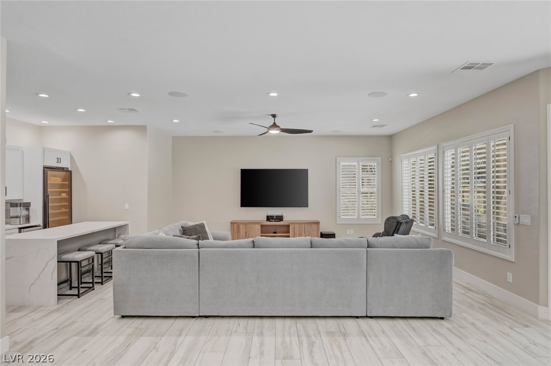304 Queens Gate Court Las Vegas NV 89145