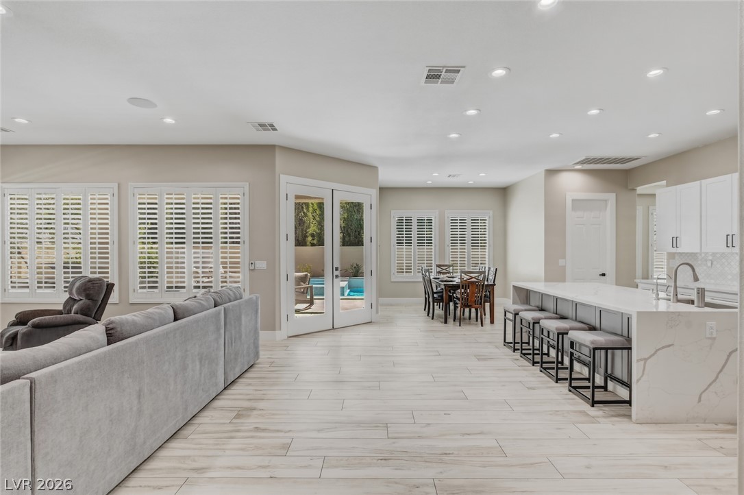 304 Queens Gate Court Las Vegas NV 89145