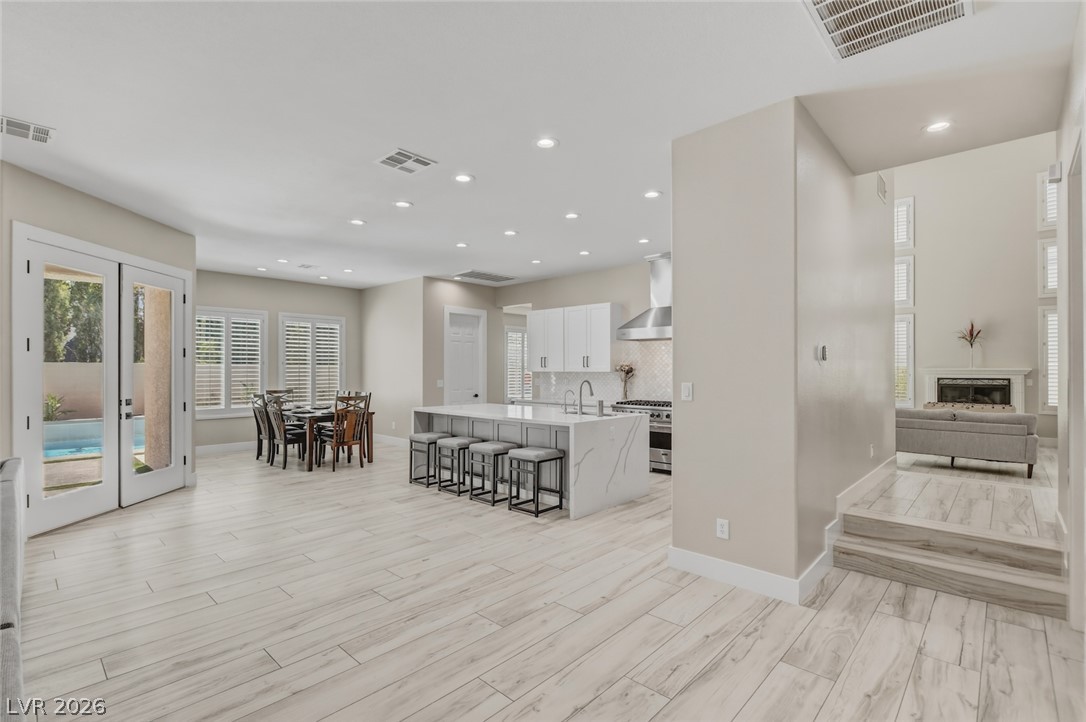 304 Queens Gate Court Las Vegas NV 89145