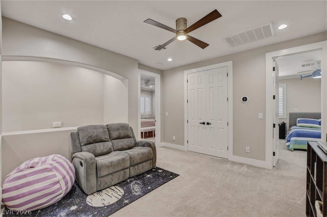 304 Queens Gate Court Las Vegas NV 89145