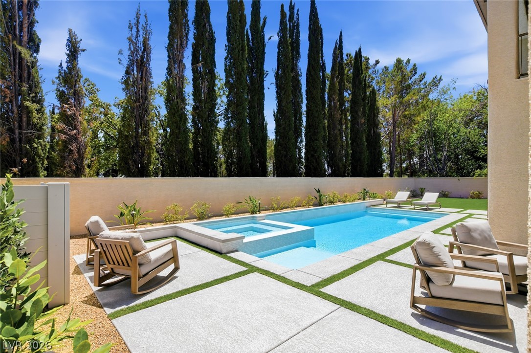 304 Queens Gate Court Las Vegas NV 89145
