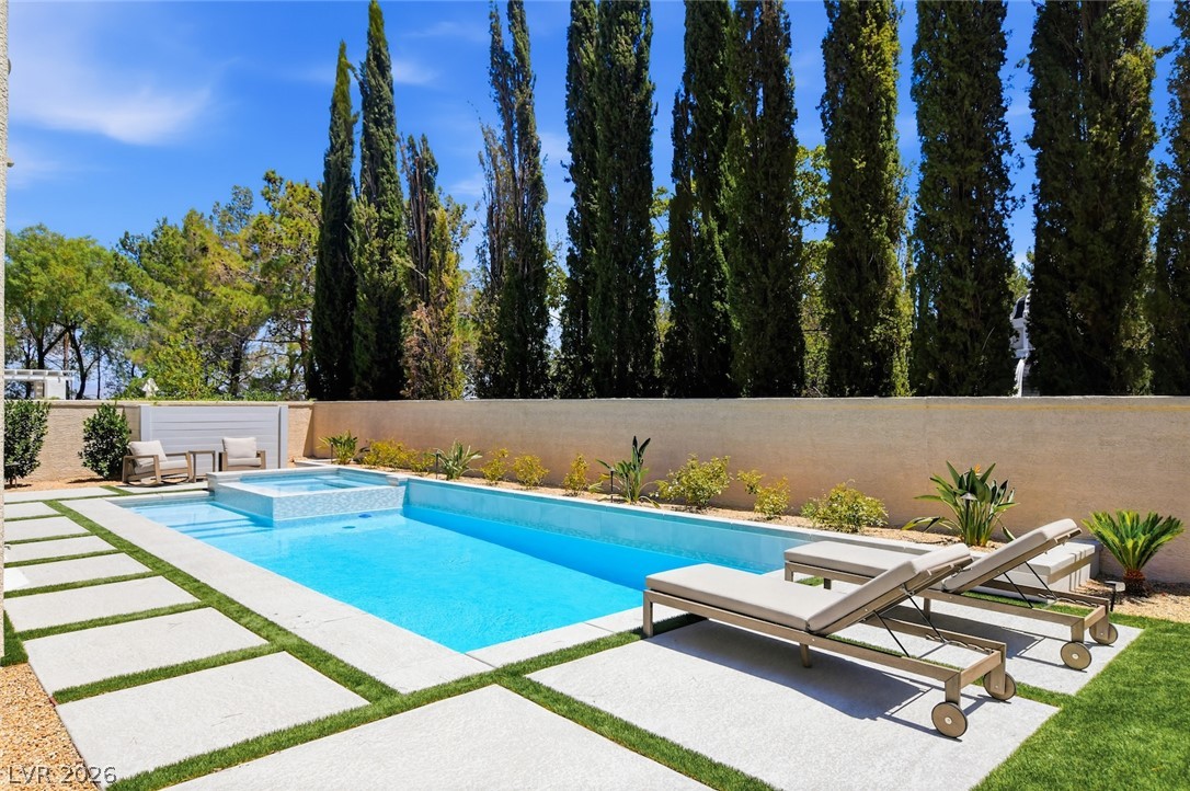 304 Queens Gate Court Las Vegas NV 89145