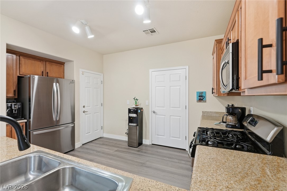 9017 Castledowns Street Las Vegas NV 89148