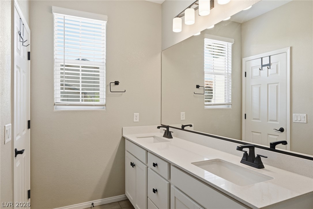 4562 Queens Hill Street North Las Vegas NV 89031