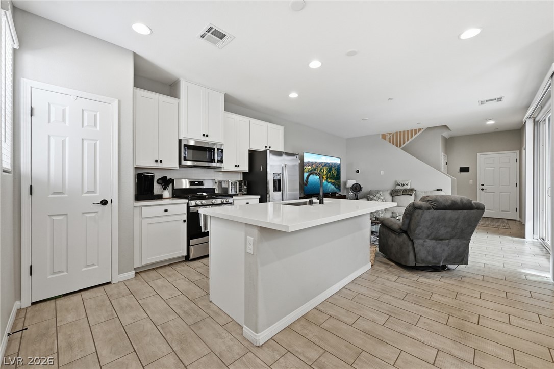 4562 Queens Hill Street North Las Vegas NV 89031