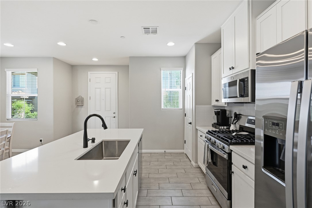 4562 Queens Hill Street North Las Vegas NV 89031
