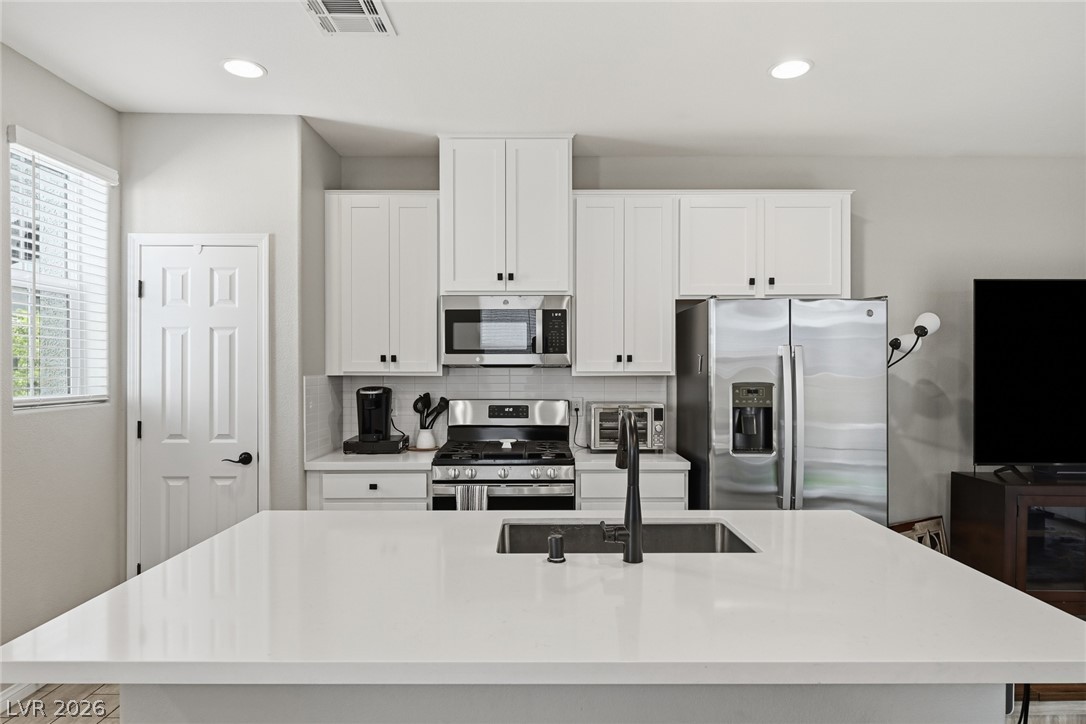 4562 Queens Hill Street North Las Vegas NV 89031