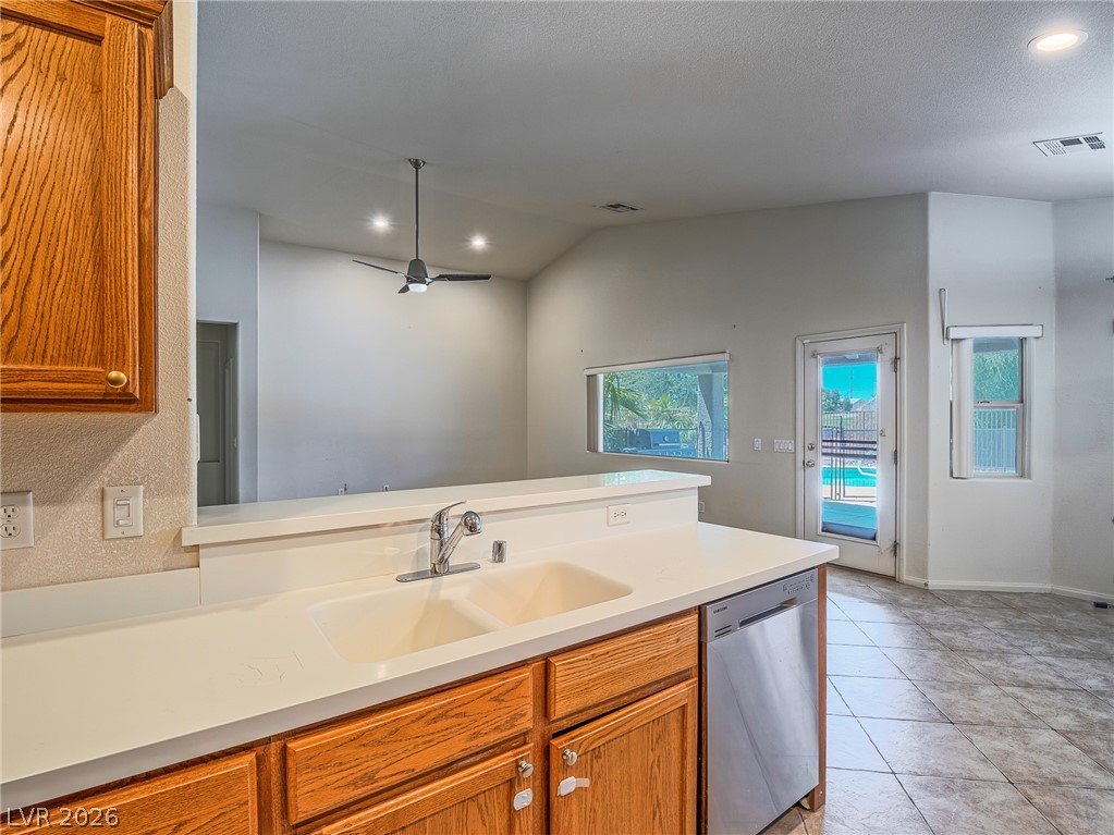 3695 Waynesvill Street Las Vegas NV 89122