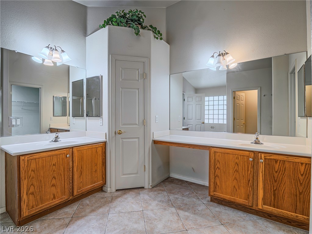 3695 Waynesvill Street Las Vegas NV 89122