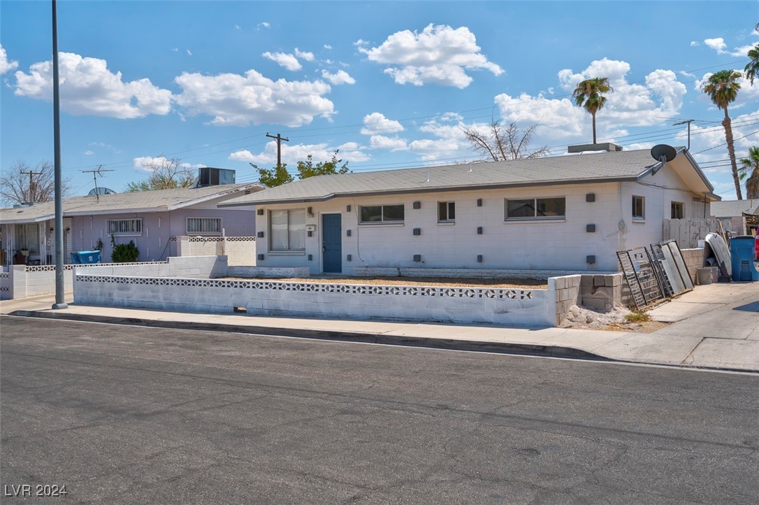 4313 El Conlon Avenue Las Vegas NV 89102