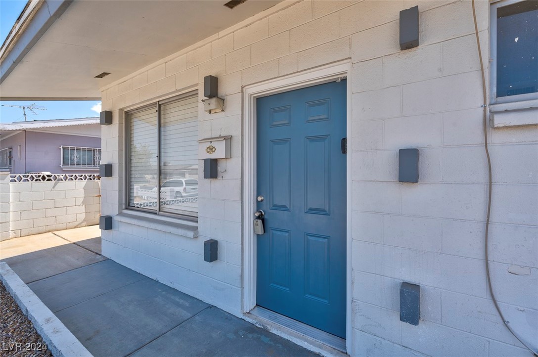 4313 El Conlon Avenue Las Vegas NV 89102