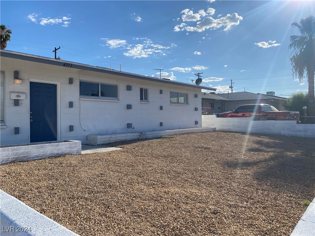 4313 El Conlon Avenue Las Vegas NV 89102