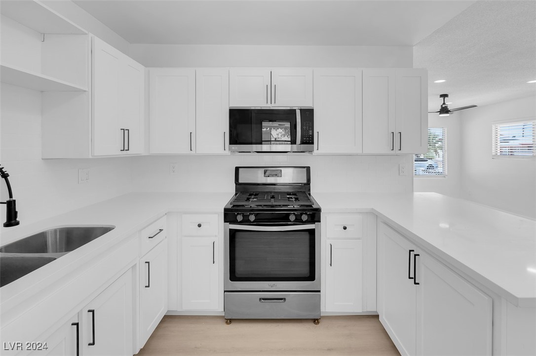 4313 El Conlon Avenue Las Vegas NV 89102